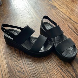 Women’s Crocs Brooklyn Low Wedge